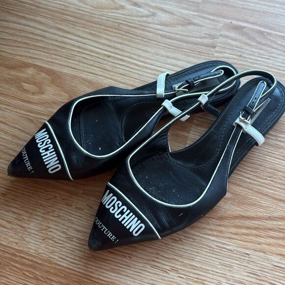authentic moschino flats - Picture 3 of 3